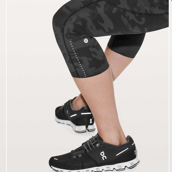 Lululemon Fast & Free Crop II *Nulux 19" - Picture 2 of 7